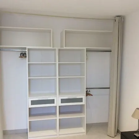 Au Coeur De La Cite Medievale Avec Petite Vue Apartment