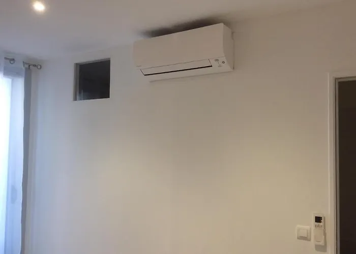 Apartment Au Coeur De La Cite Medievale Avec Petite Vue Bonifacio (Corsica)
